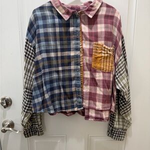 American Eagle Cropped Plaid Shirt